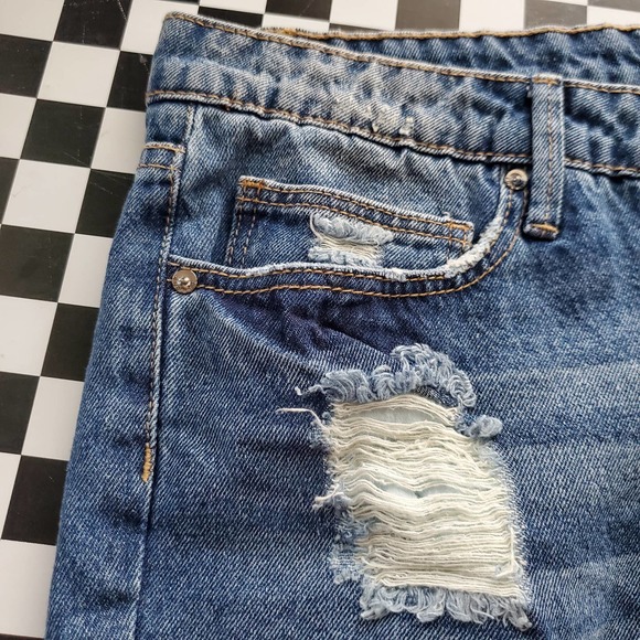 JUSTFAB Distressed Ankle Cropped Medium Washed Denim Jeans Sz 34 NWT - Picture 6 of 8